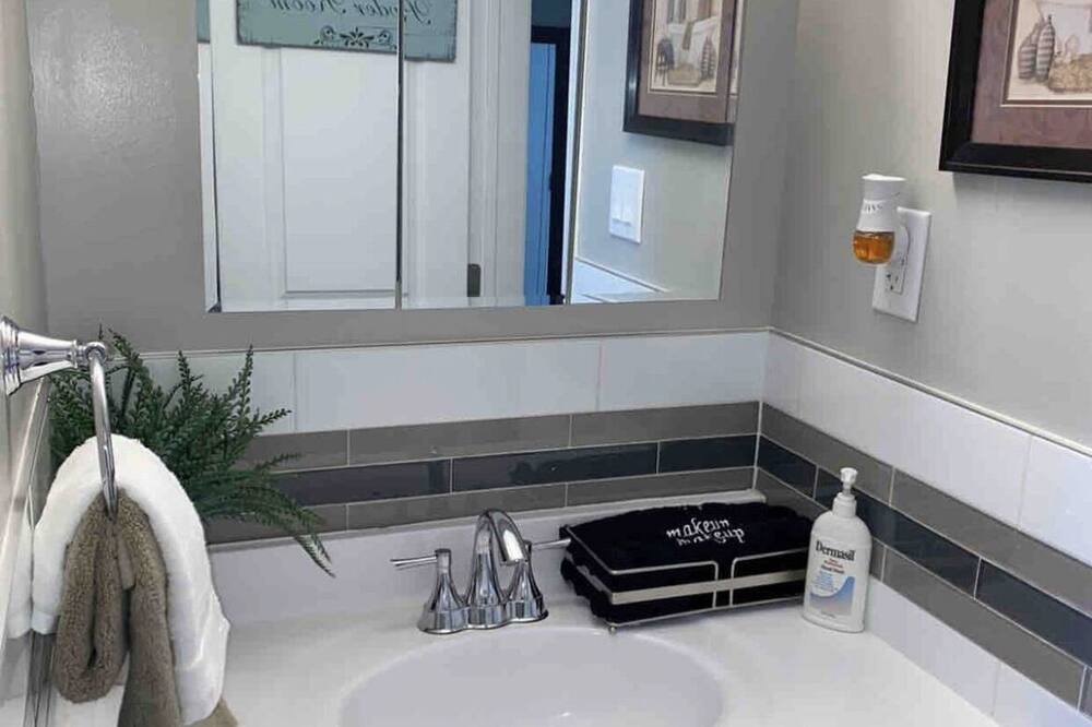 Photo of Bathroom in Lodi