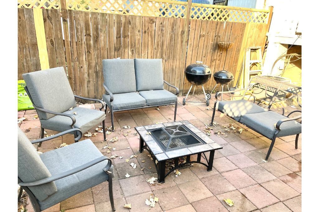 Photo of Outdoor in Near Northeast