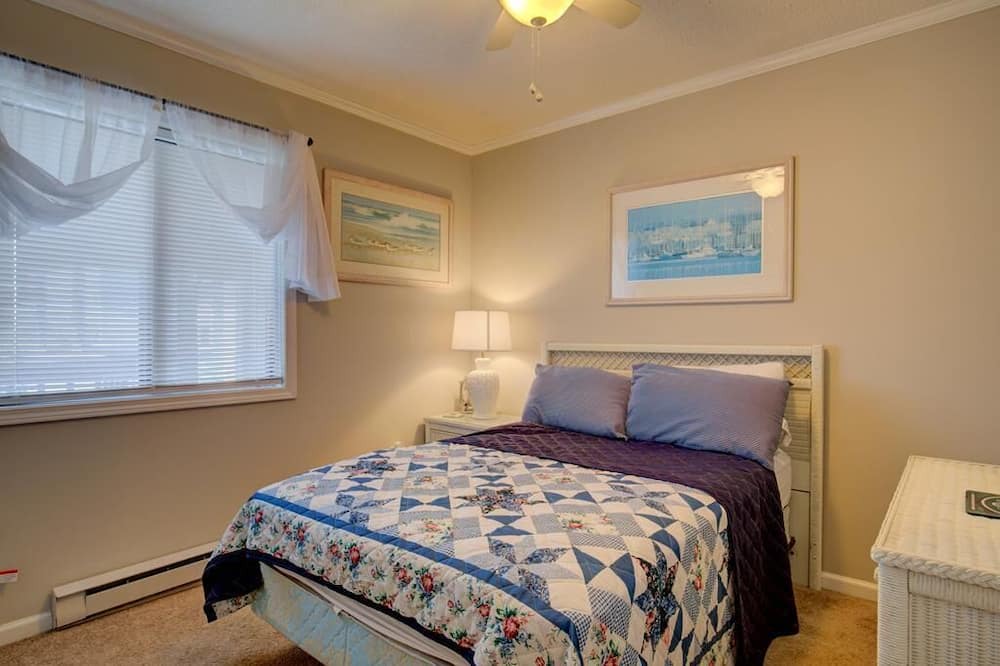 Photo of Bedroom in Sneads Ferry