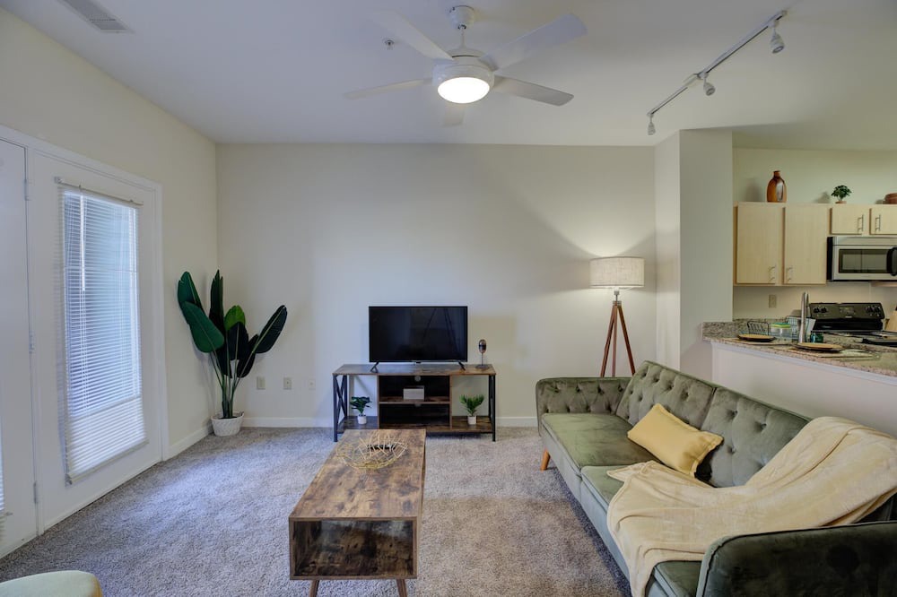 Photo of Livingroom in New Pathways