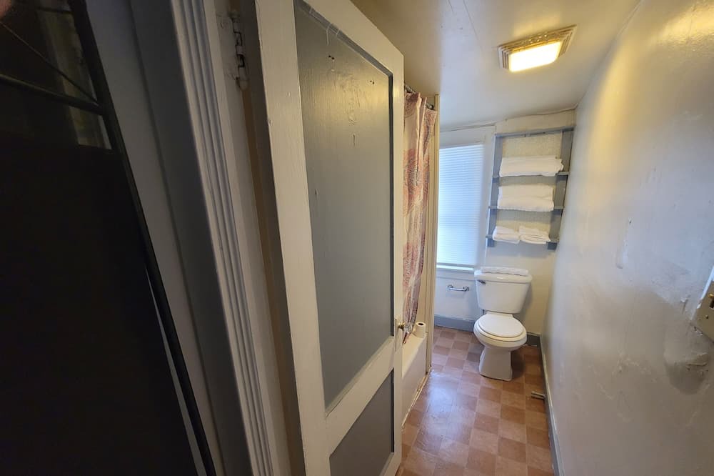 Photo of Bathroom in Steubenville