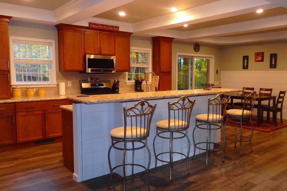 Photo of Kitchen in Treasure Lake