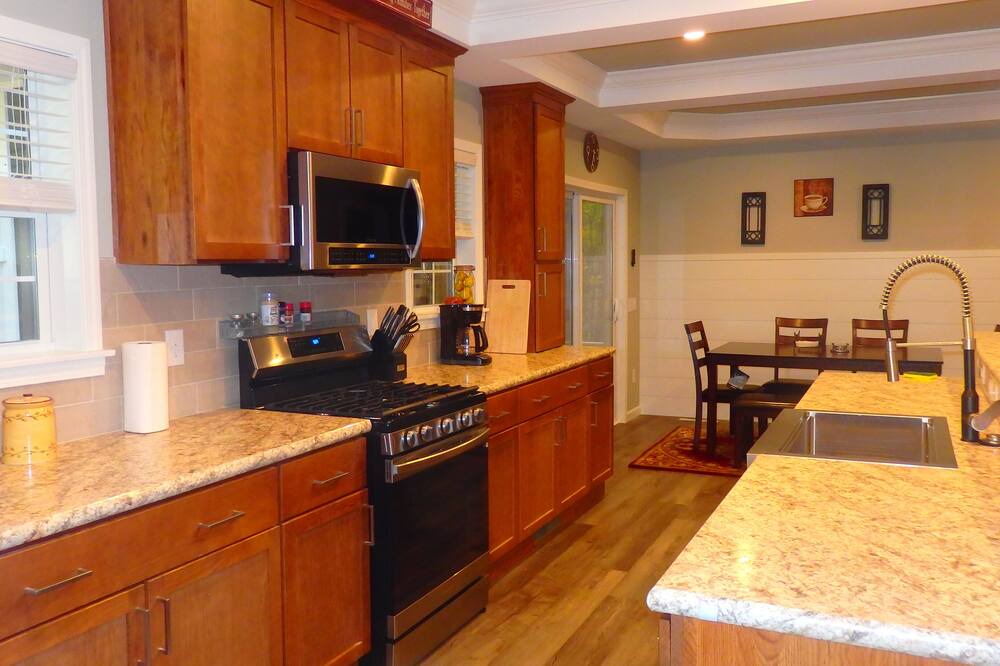 Photo of Kitchen in Treasure Lake