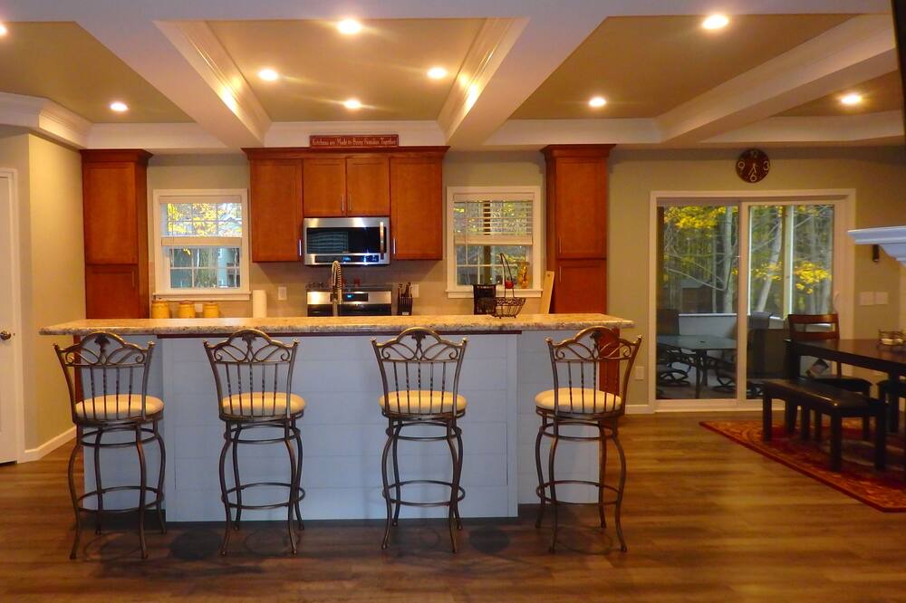Photo of Kitchen in Treasure Lake