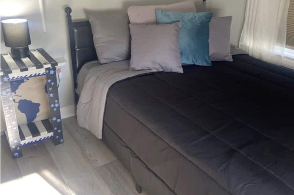 Photo of Bedroom in Druid Heights