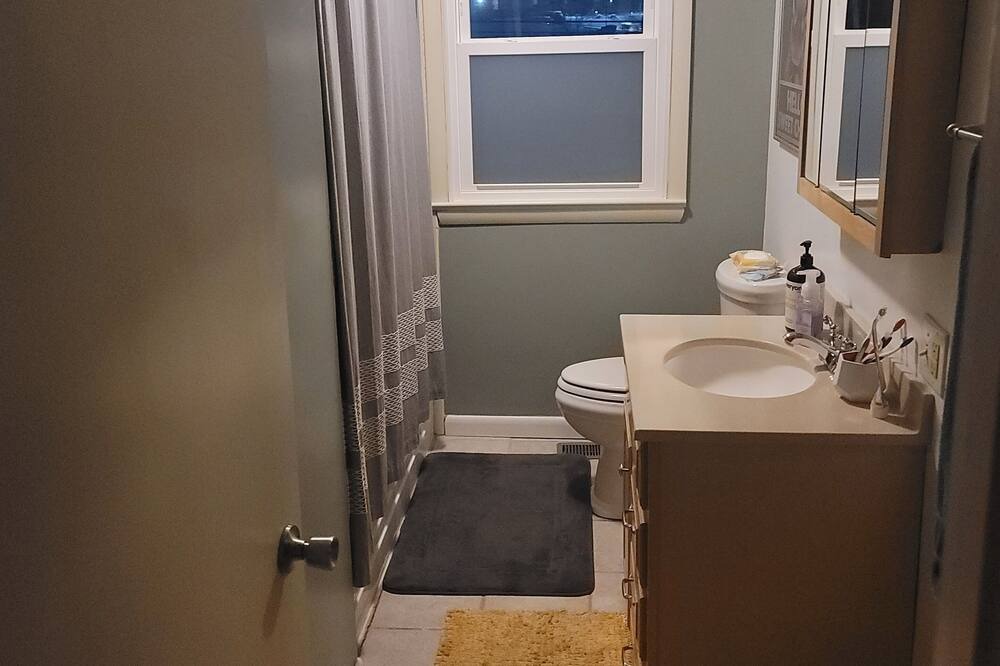 Photo of Bathroom in State College