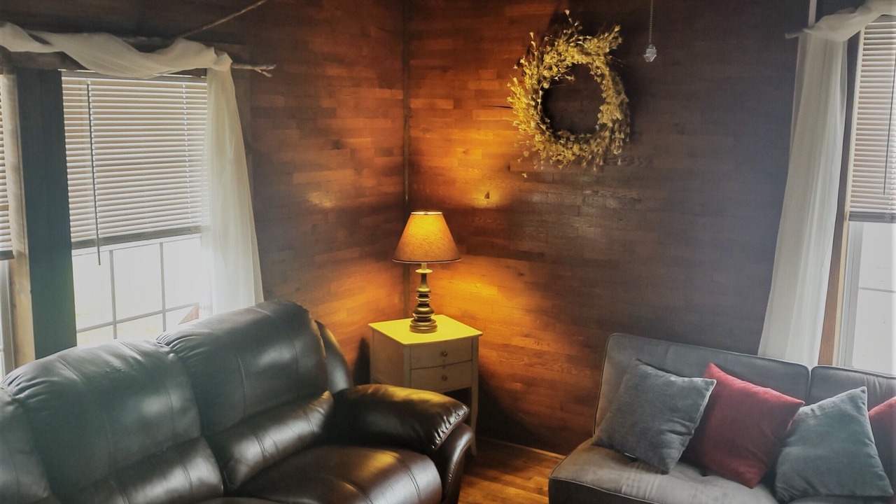 Photo of Livingroom in McClure