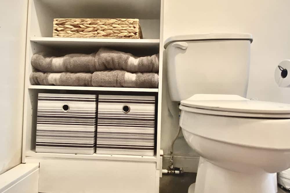 Photo of Bathroom in Ellerslie