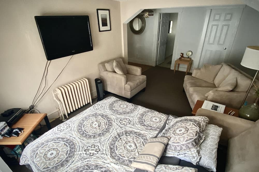 Photo of Bedroom in Ellerslie