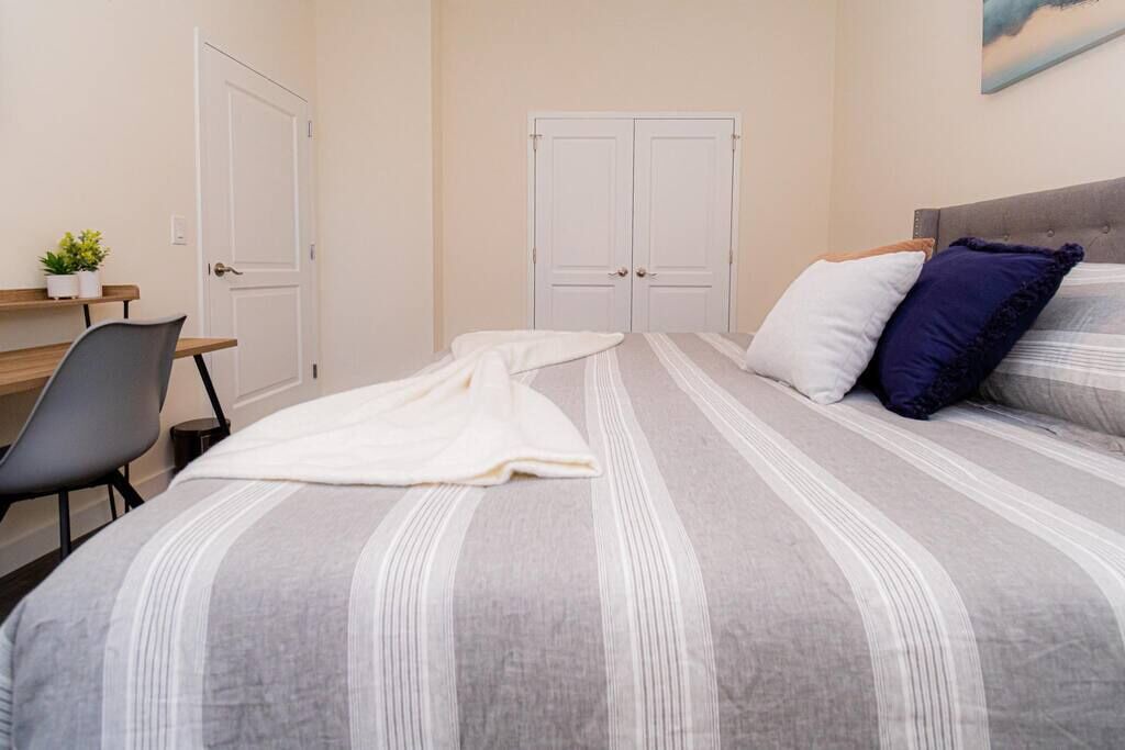 Photo of Bedroom in Bound Brook