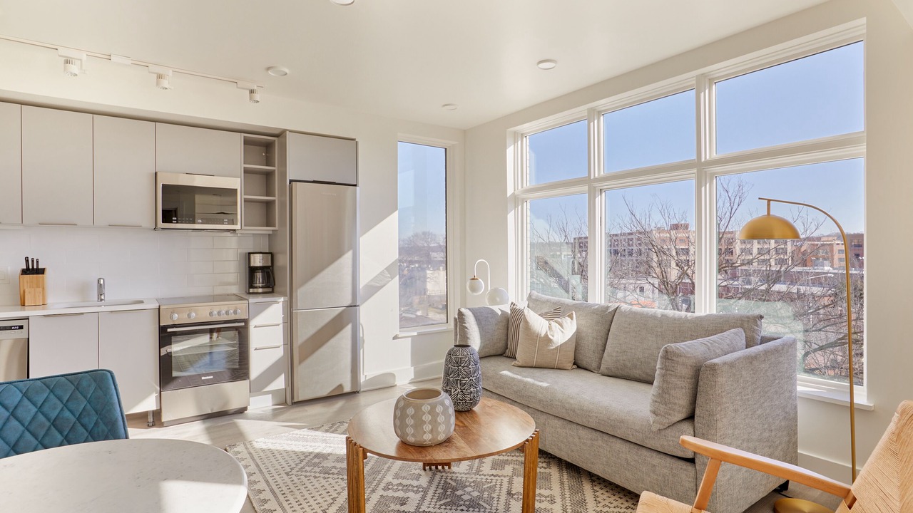 Photo of Livingroom in Navy Yard
