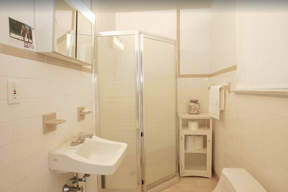 Photo of Bathroom in A-Zone