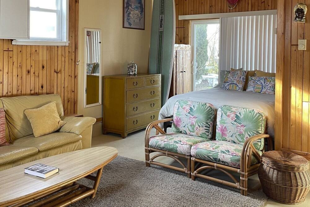 Photo of Livingroom in A-Zone