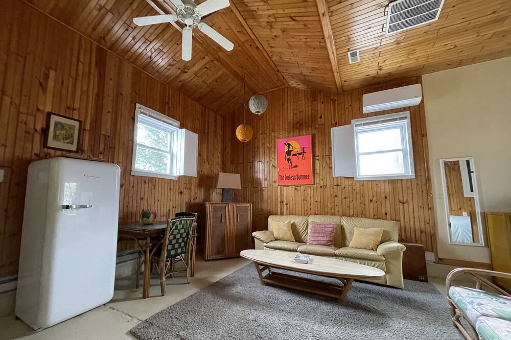 Photo of Livingroom in A-Zone