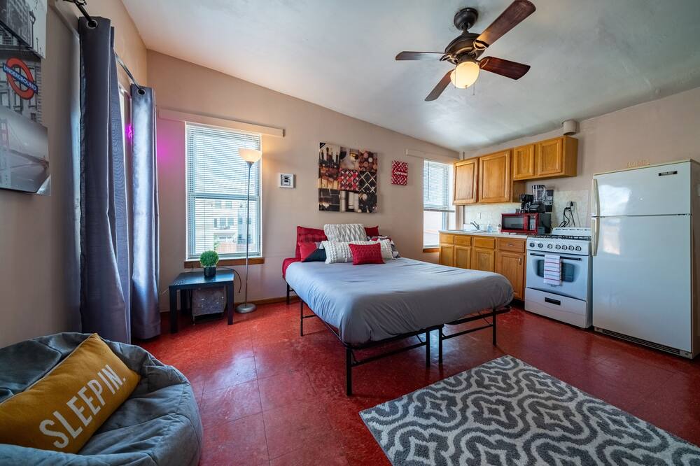 Photo of Bedroom in Spring Garden