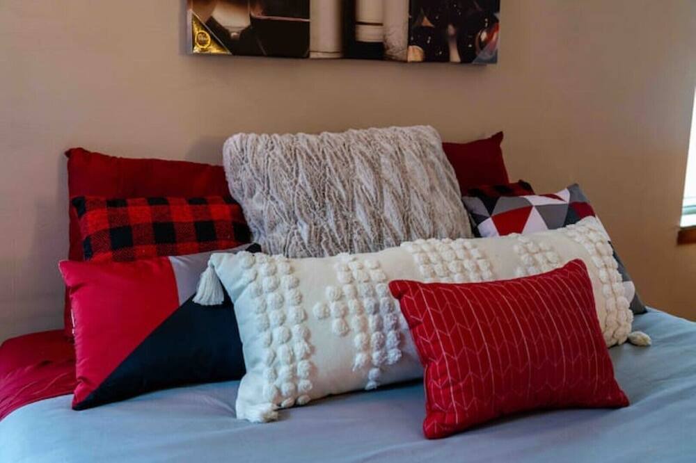 Photo of Bedroom in Spring Garden