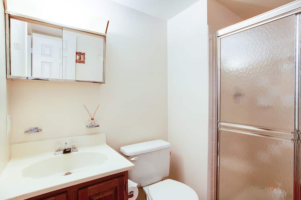 Photo of Bathroom in Burtonsville