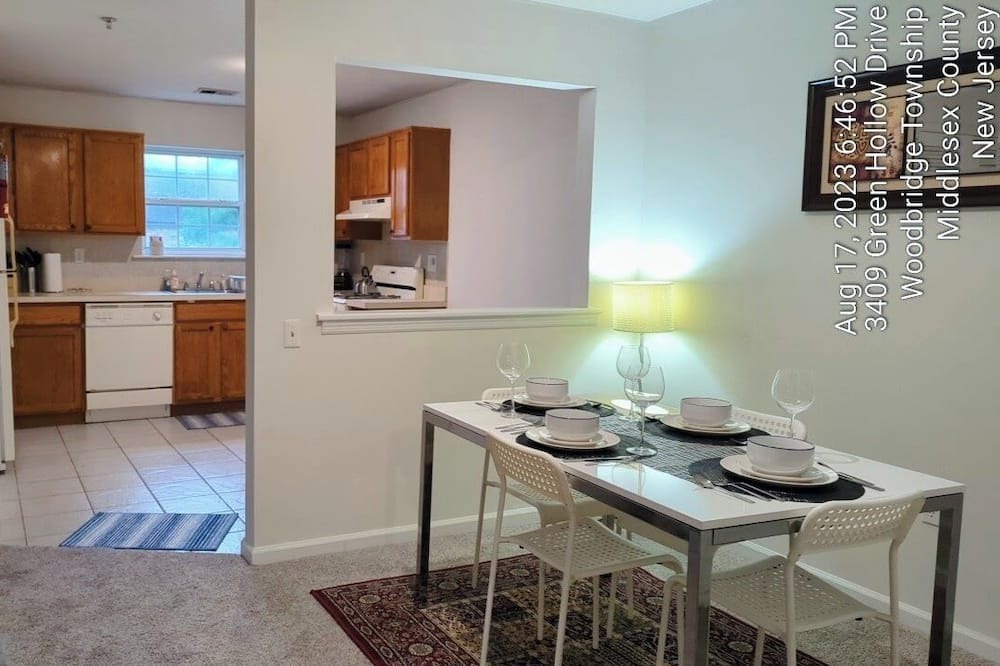 Photo of Kitchen in Iselin