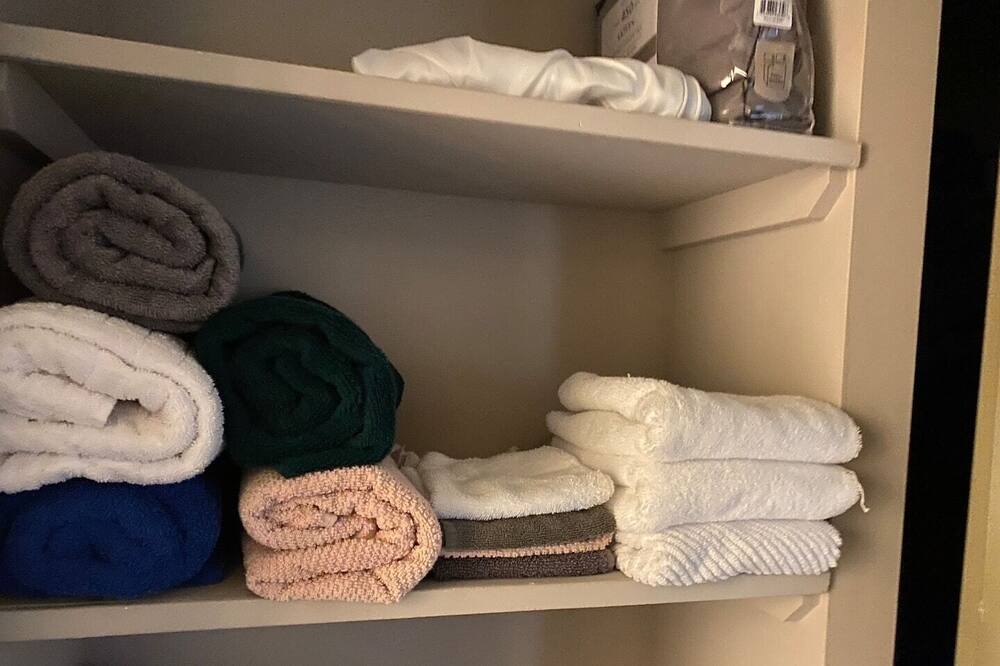 Photo of Bathroom in Summit Station