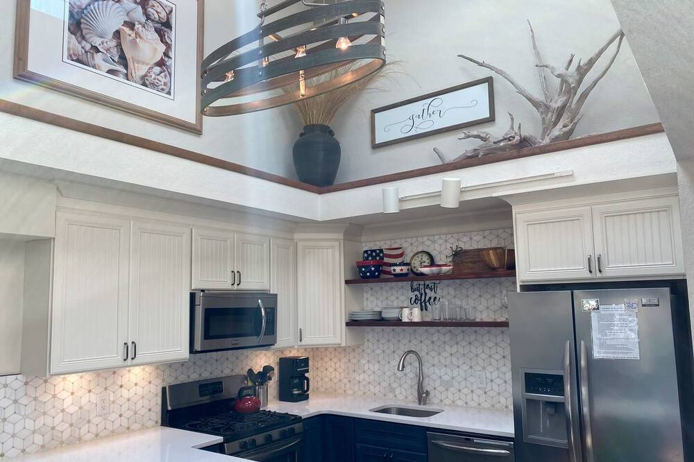 Photo of Kitchen in Townsend's Inlet