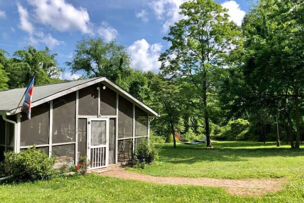 Photo of Outdoor in Paw Paw