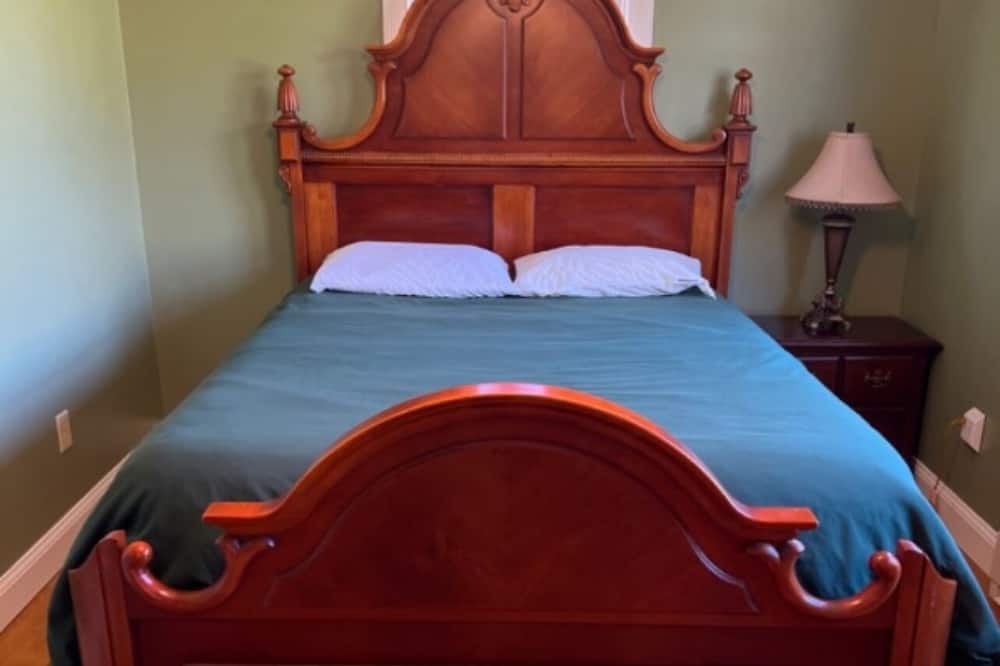 Photo of Bedroom in Paw Paw