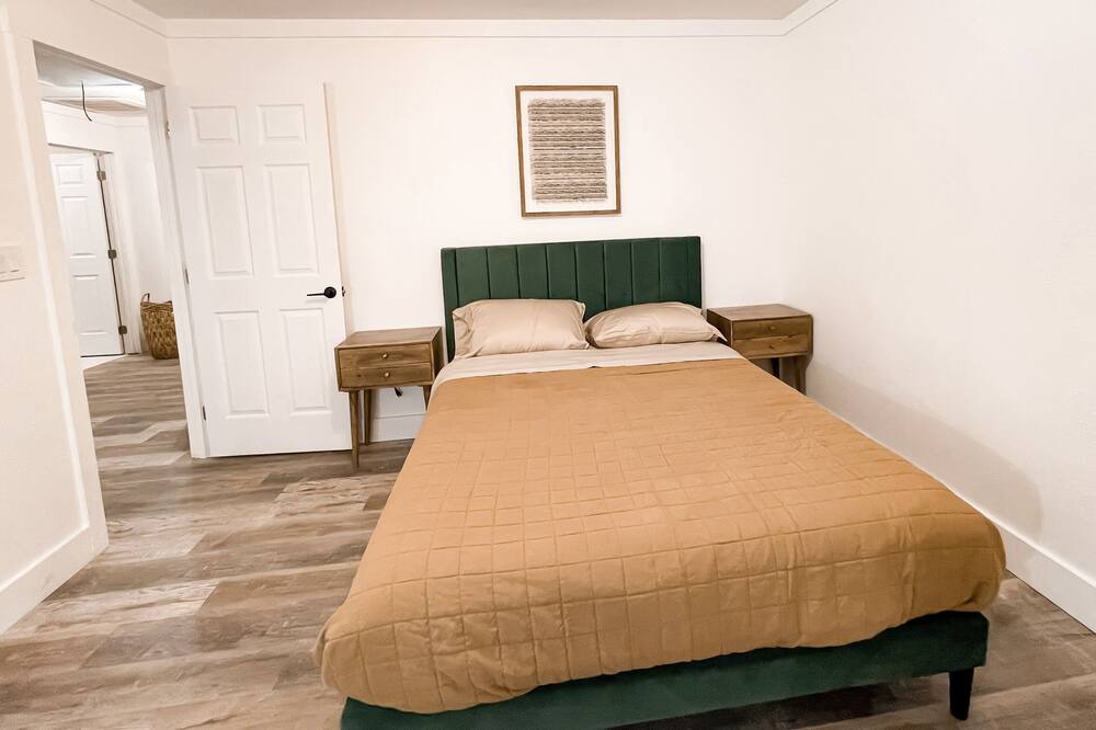 Photo of Bedroom in Borderland