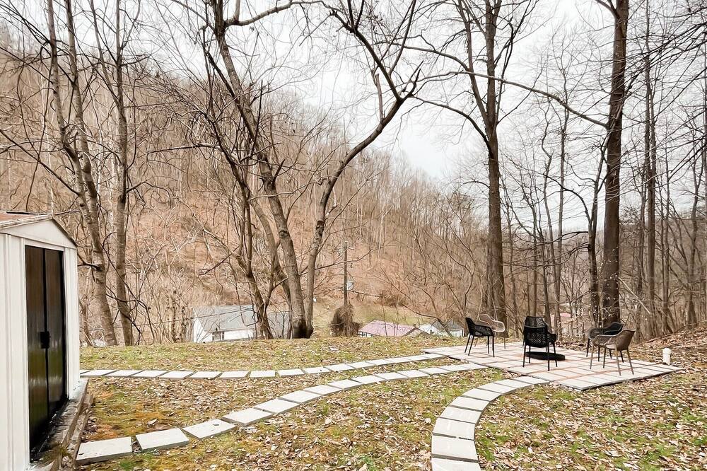 Photo of Outdoor in Borderland