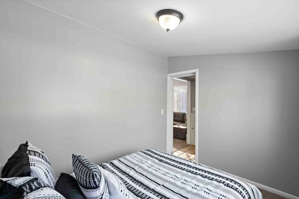 Photo of Bedroom in Avon Lake