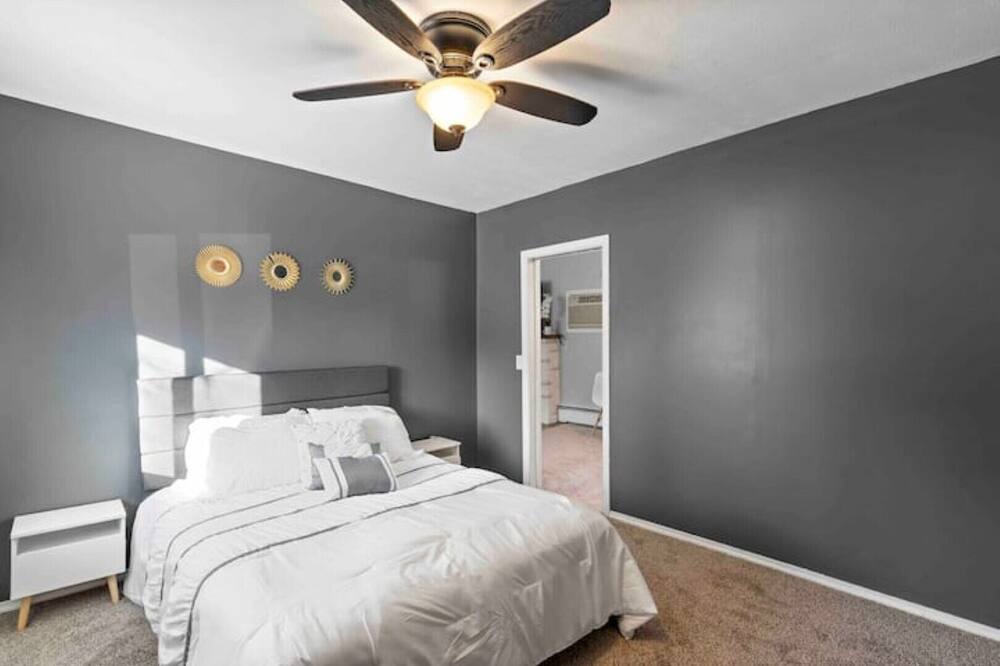 Photo of Bedroom in Avon Lake