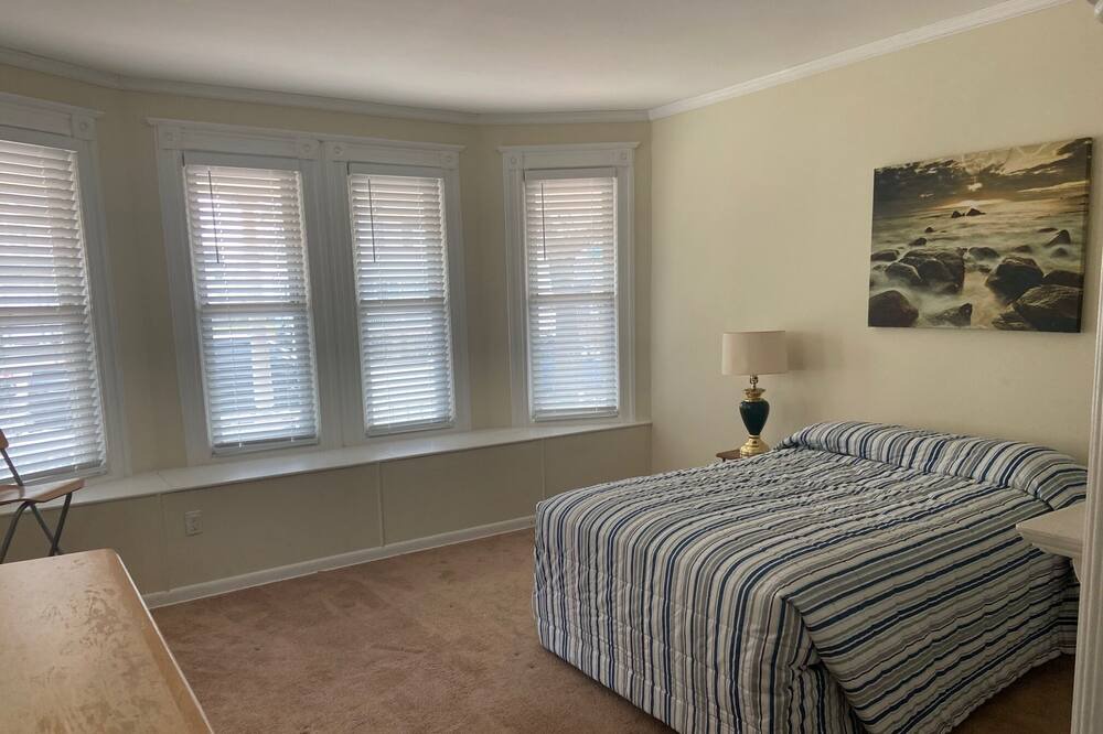 Photo of Bedroom in Red Bank