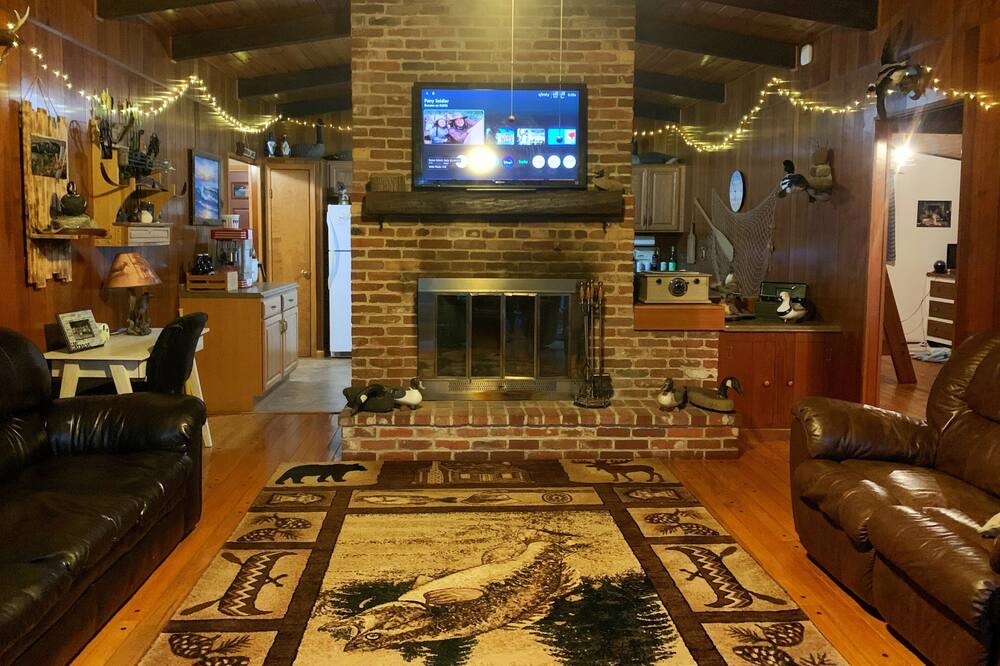 Photo of Livingroom in Indian Lake