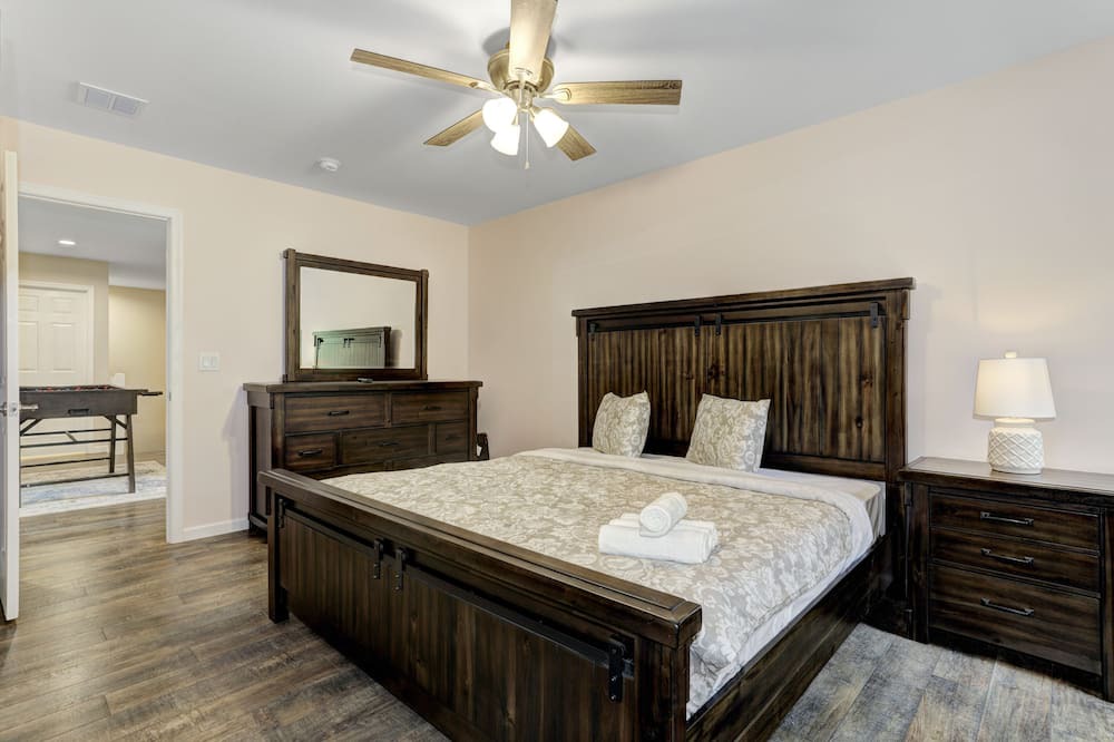 Photo of Bedroom in Blakeslee