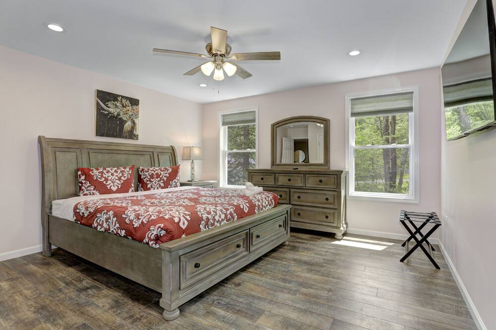 Photo of Bedroom in Blakeslee