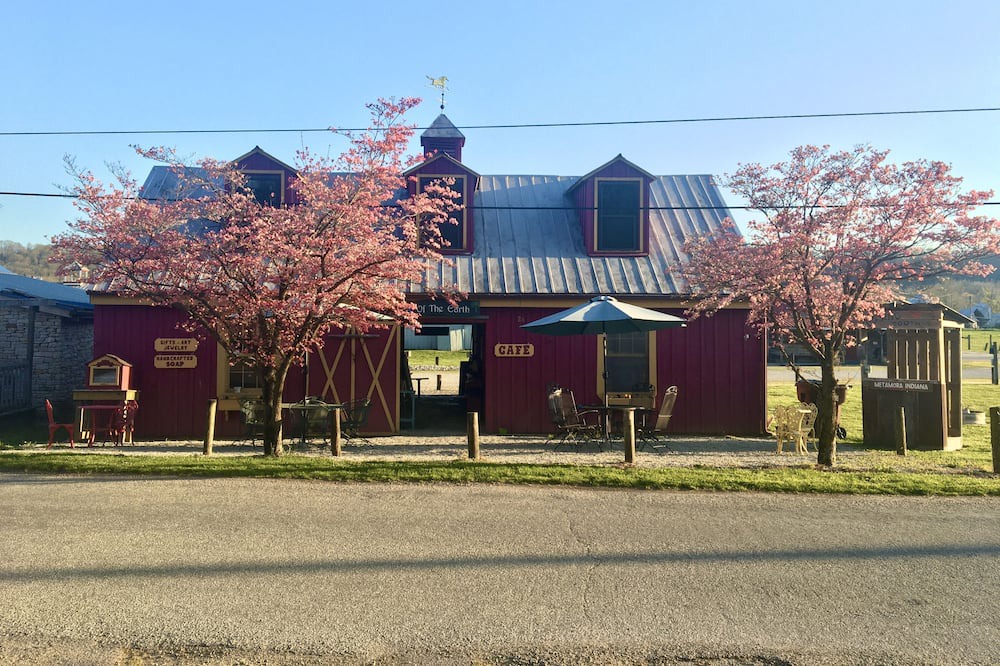 Photo of Outdoor in Metamora