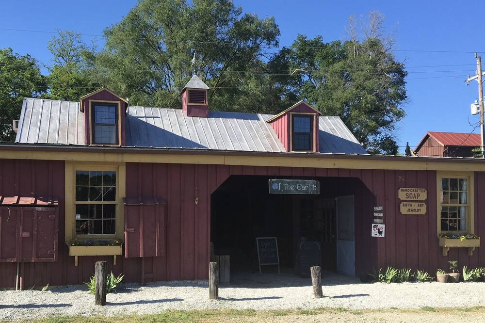Photo of Outdoor in Metamora
