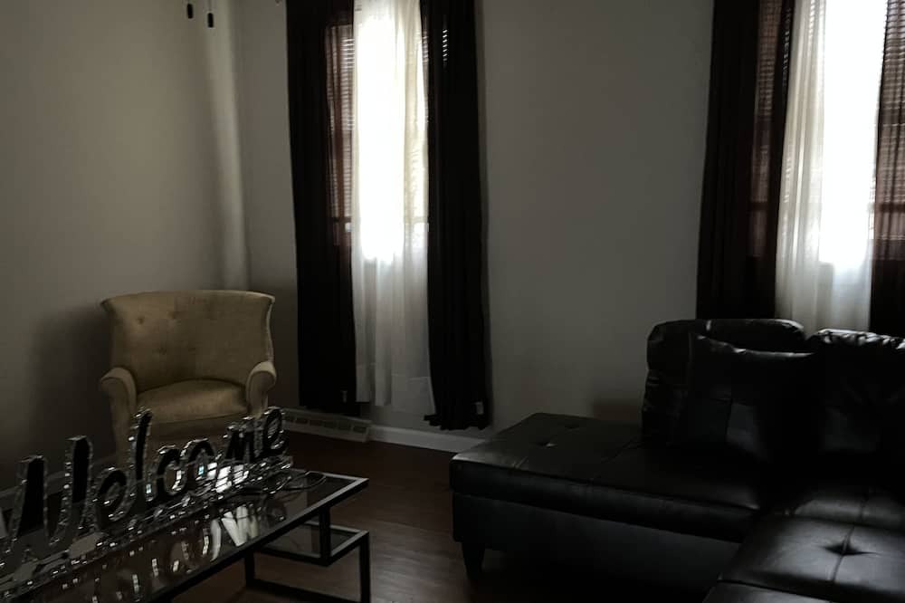 Photo of Livingroom in Grenloch