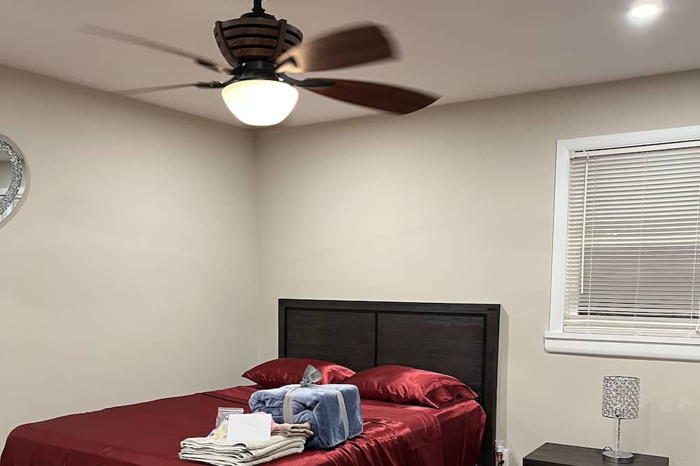 Photo of Bedroom in Grenloch