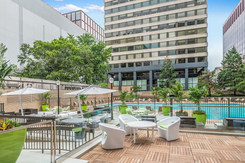 Photo of Outdoor in Crystal City