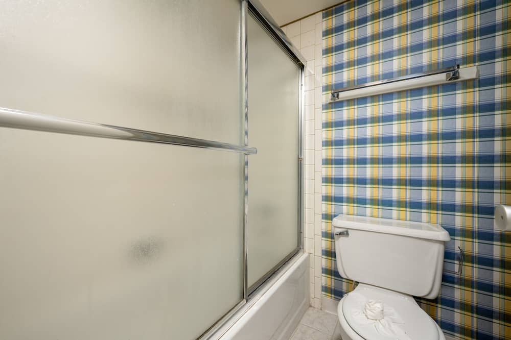 Photo of Bathroom in Midtown Ocean City