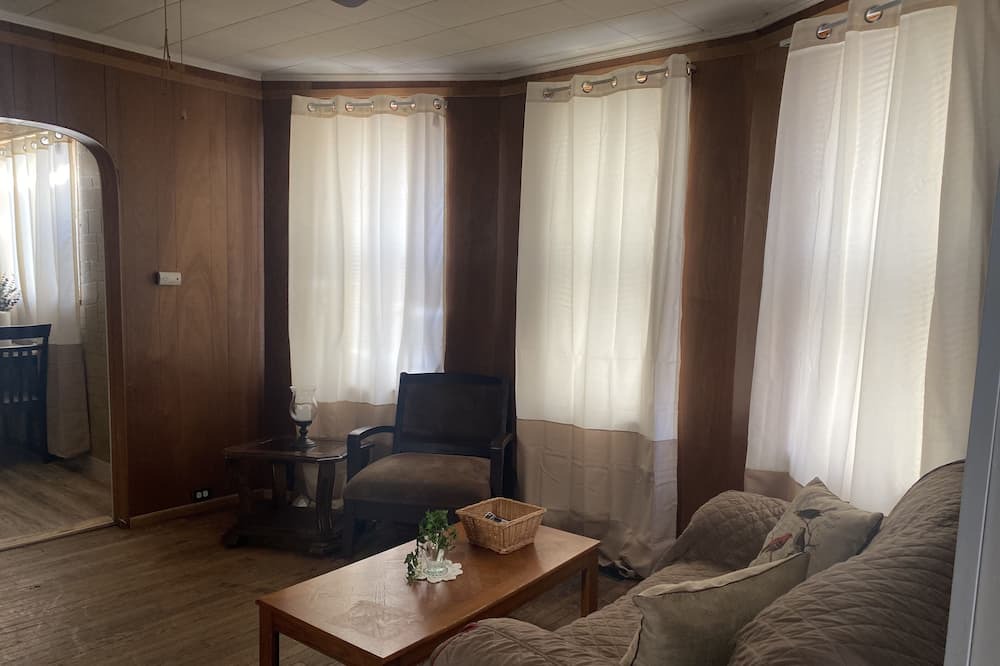 Photo of Livingroom in Cumberland