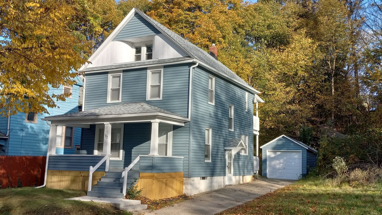 Photo of Outdoor in Akron