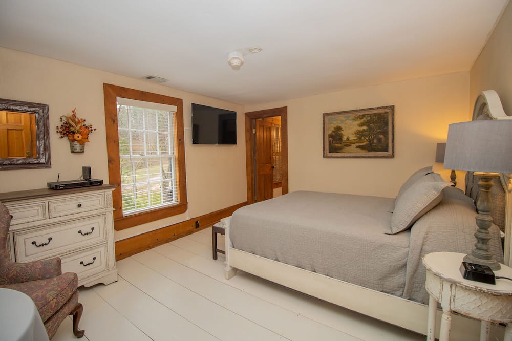 Photo of Bedroom in Buckhannon