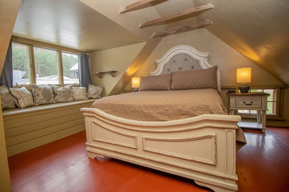 Photo of Bedroom in Buckhannon