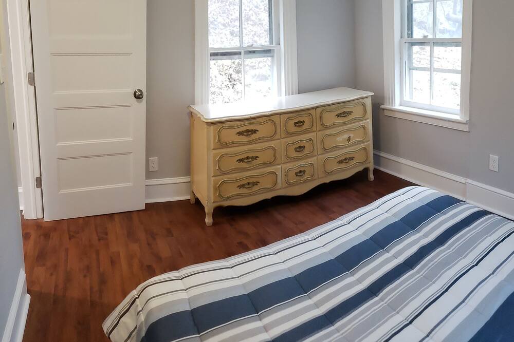 Photo of Bedroom in High Bridge