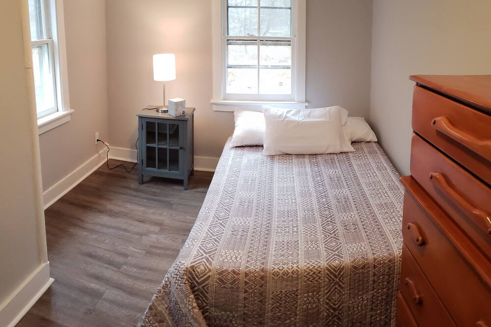 Photo of Bedroom in High Bridge