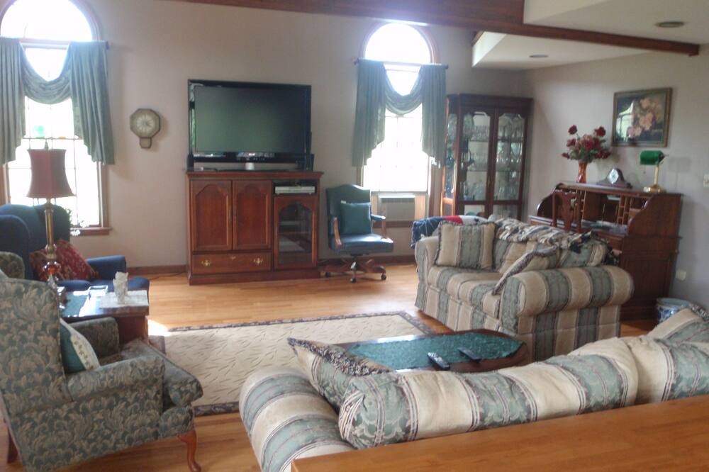 Photo of Livingroom in Butztown