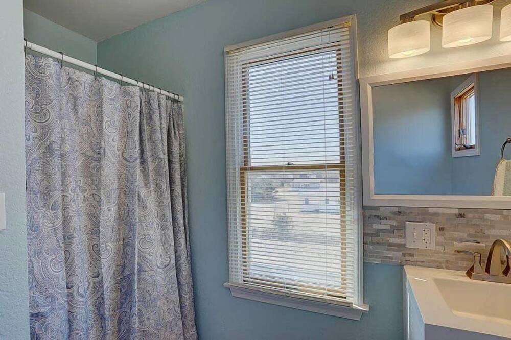 Photo of Bathroom in Nags Head