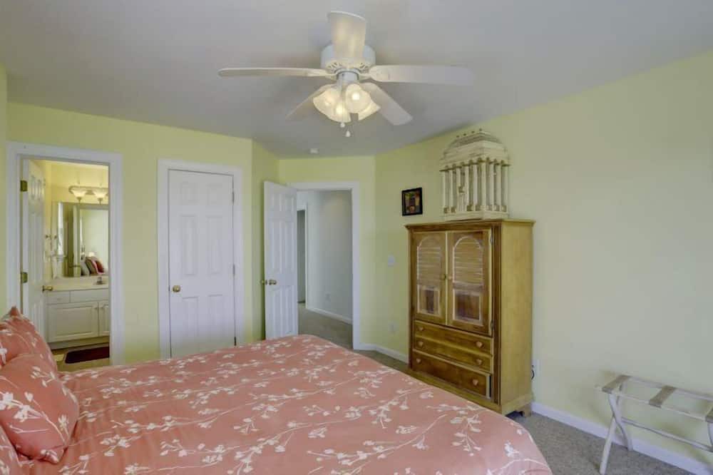 Photo of Bedroom in Nags Head
