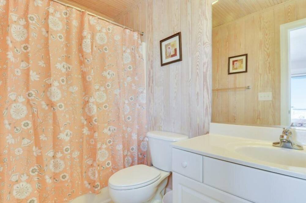 Photo of Bathroom in Nags Head